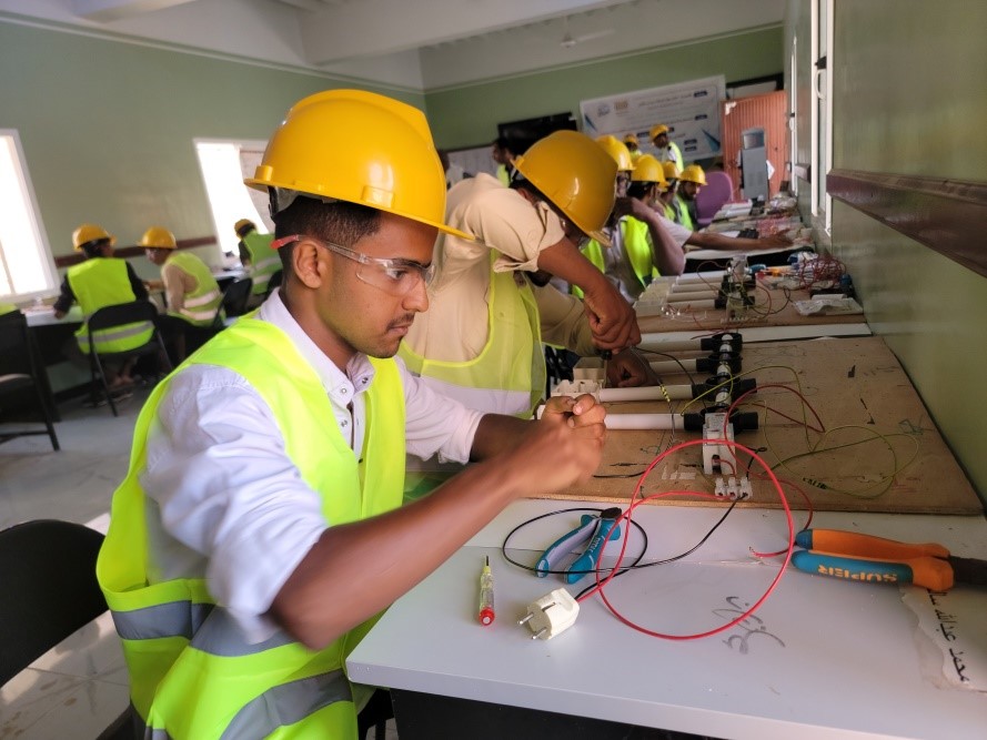 تنفيذ الدورات التدريبية لصندوق تنمية المهارات - ساحل حضرموت